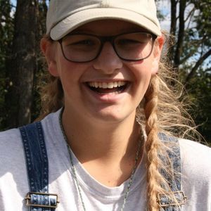 Meet your Posher, Kayla